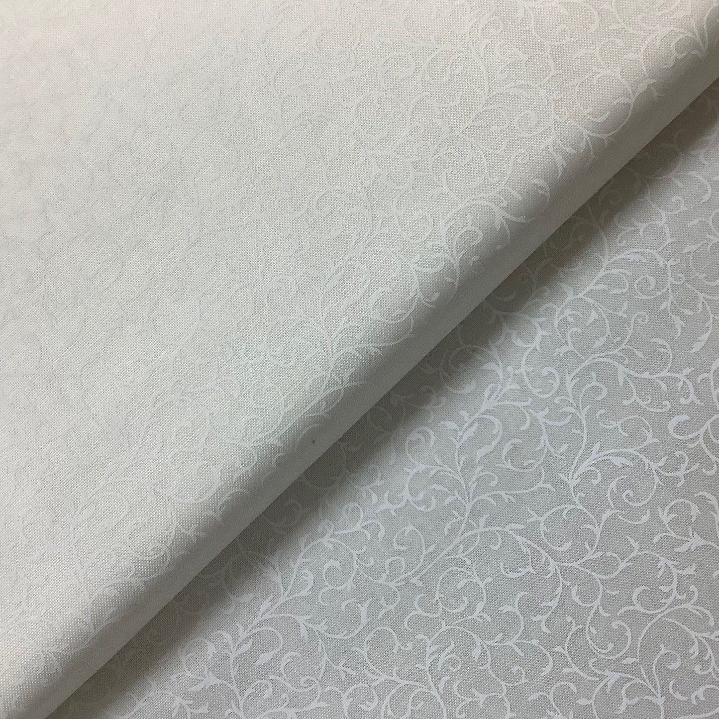 Makower White on White Swirls 100% Premium Cotton Fabric D760 Q2