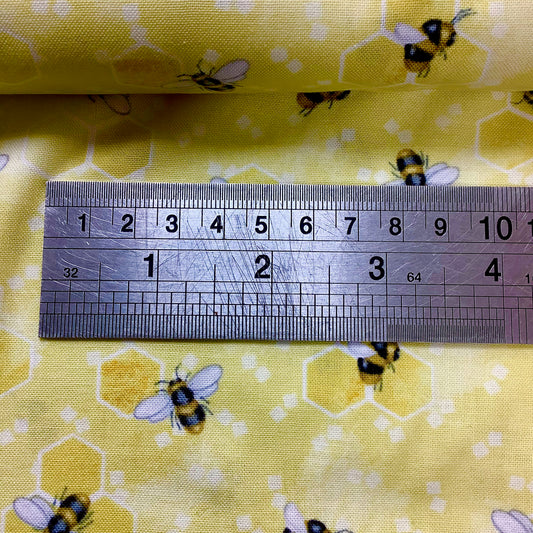 REDUCED Henry Glass & Co Bee You Bees Check Fabric Range 100% Premium Cotton Fabric 103 101