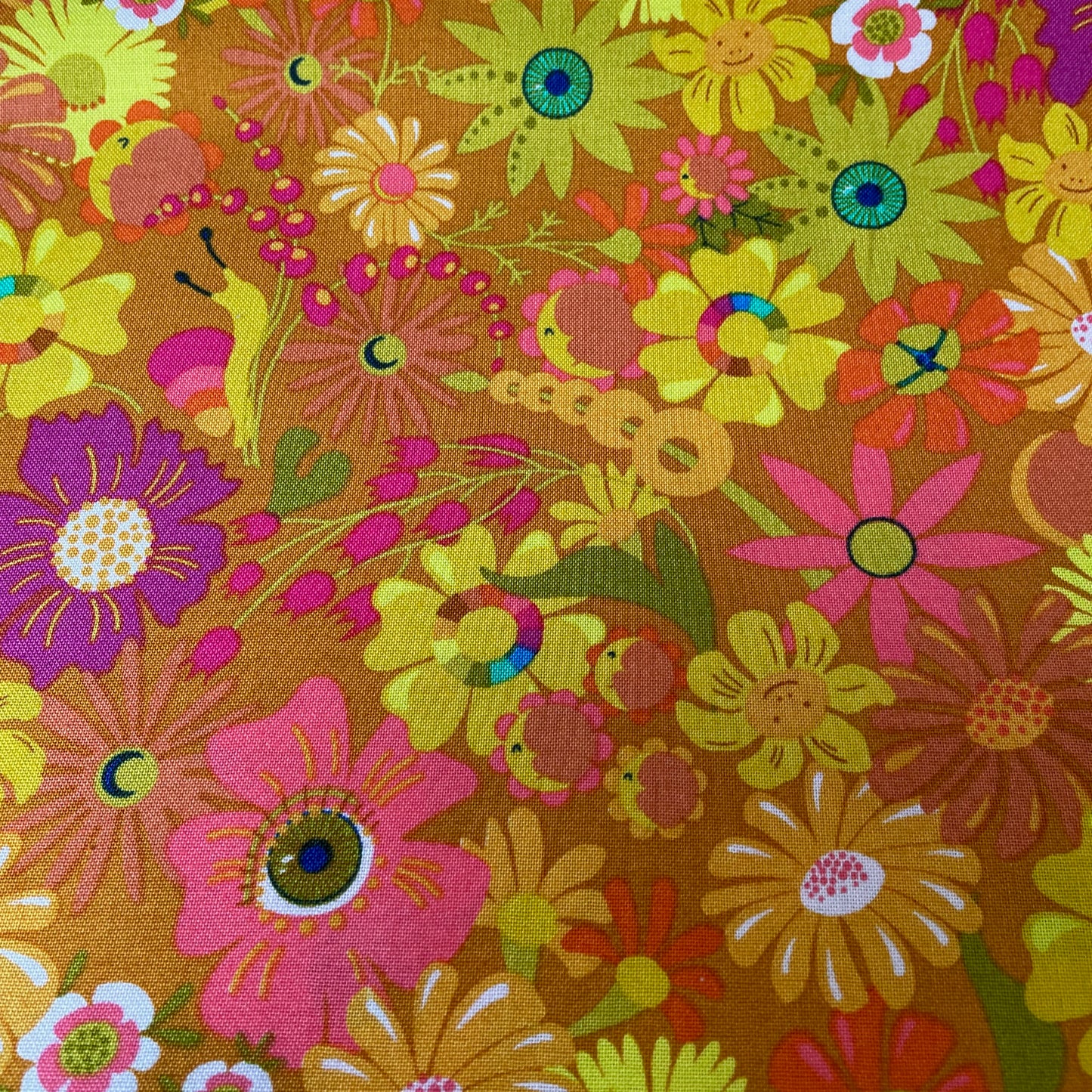 Andover Between Open Eyed Floral Alison Glass 3 Colours Quilting Patchwork Craft 100% Premium Cotton Fabric