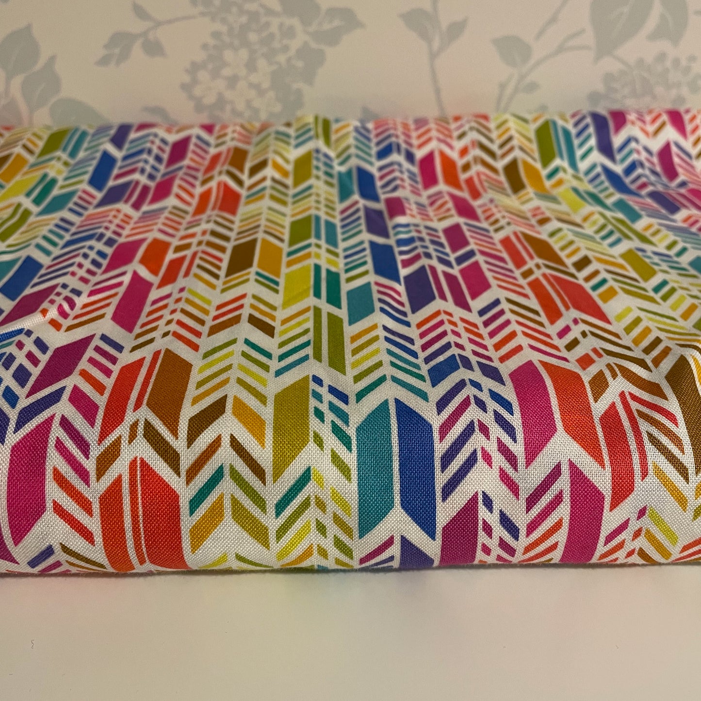 Andover Makower Art Theory Rainbow Feather Alison Glass 1 Colour Quilting Patchwork Craft 100% Premium Cotton Fabric