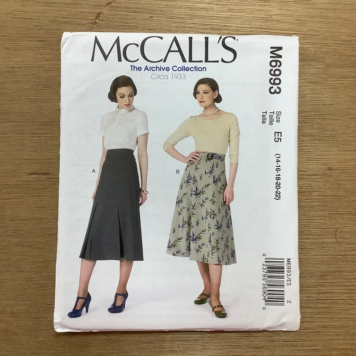 McCall's Dressmaking Sewing Pattern Ladies Women's Skirts & Belt 6993