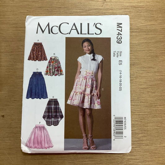 McCall's Dressmaking Sewing Pattern  Ladies Women's Skirts Flared Gathered 7439