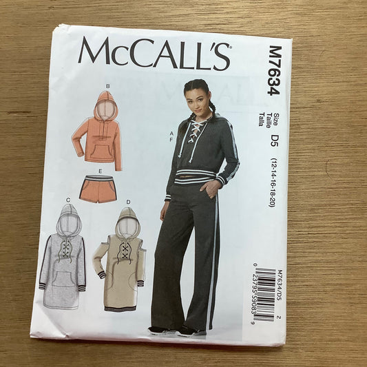 McCall's Dressmaking Sewing Pattern Ladies Women's Hoodie Top Joggers Skirt Gym Leisurewear 7634