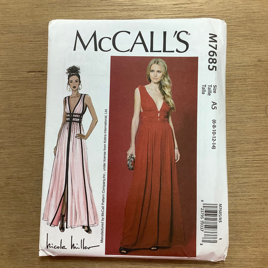 McCall's Dressmaking Sewing Pattern Ladies Woman  Deep V Prom Long Maxi Occasion Dress Dresses 7685
