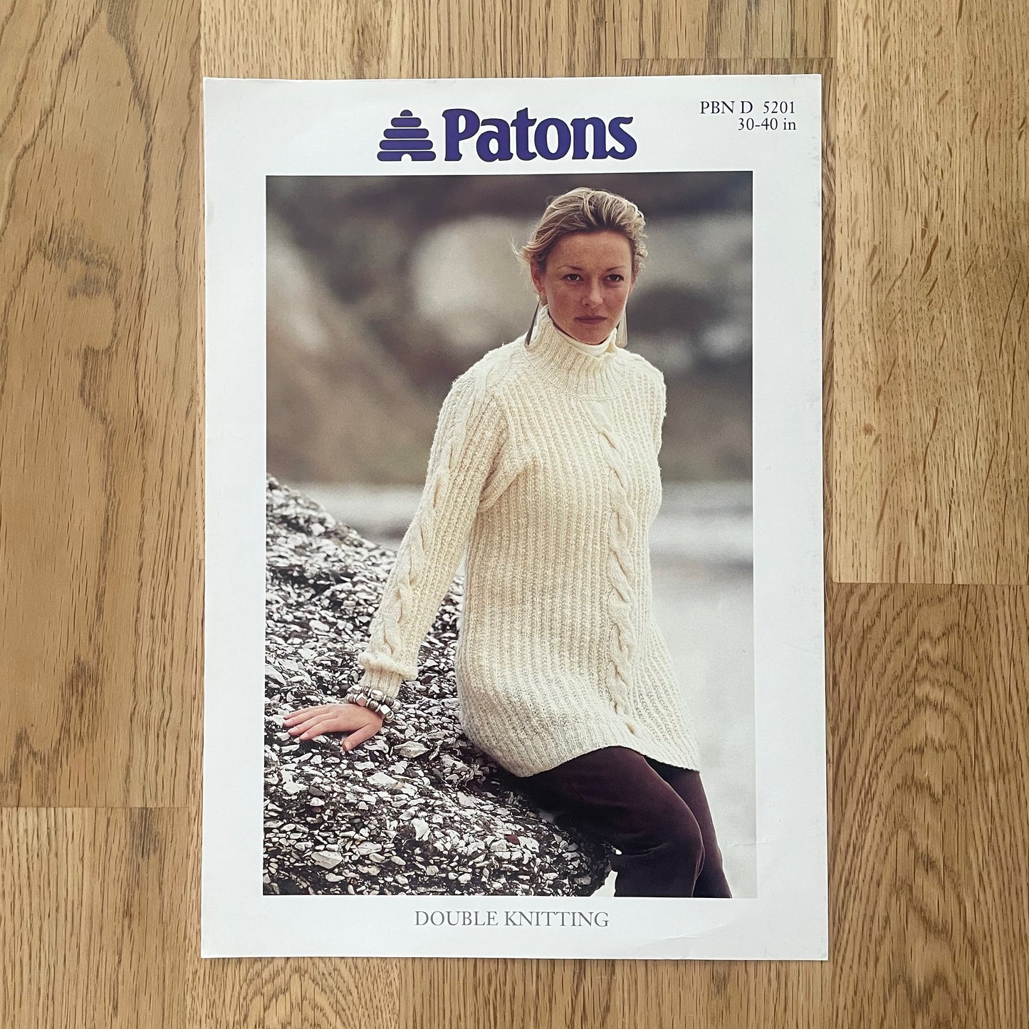 Patons Double Knitting DK Pattern Women Ladies Cabled Sweater Jumper PBN D5201