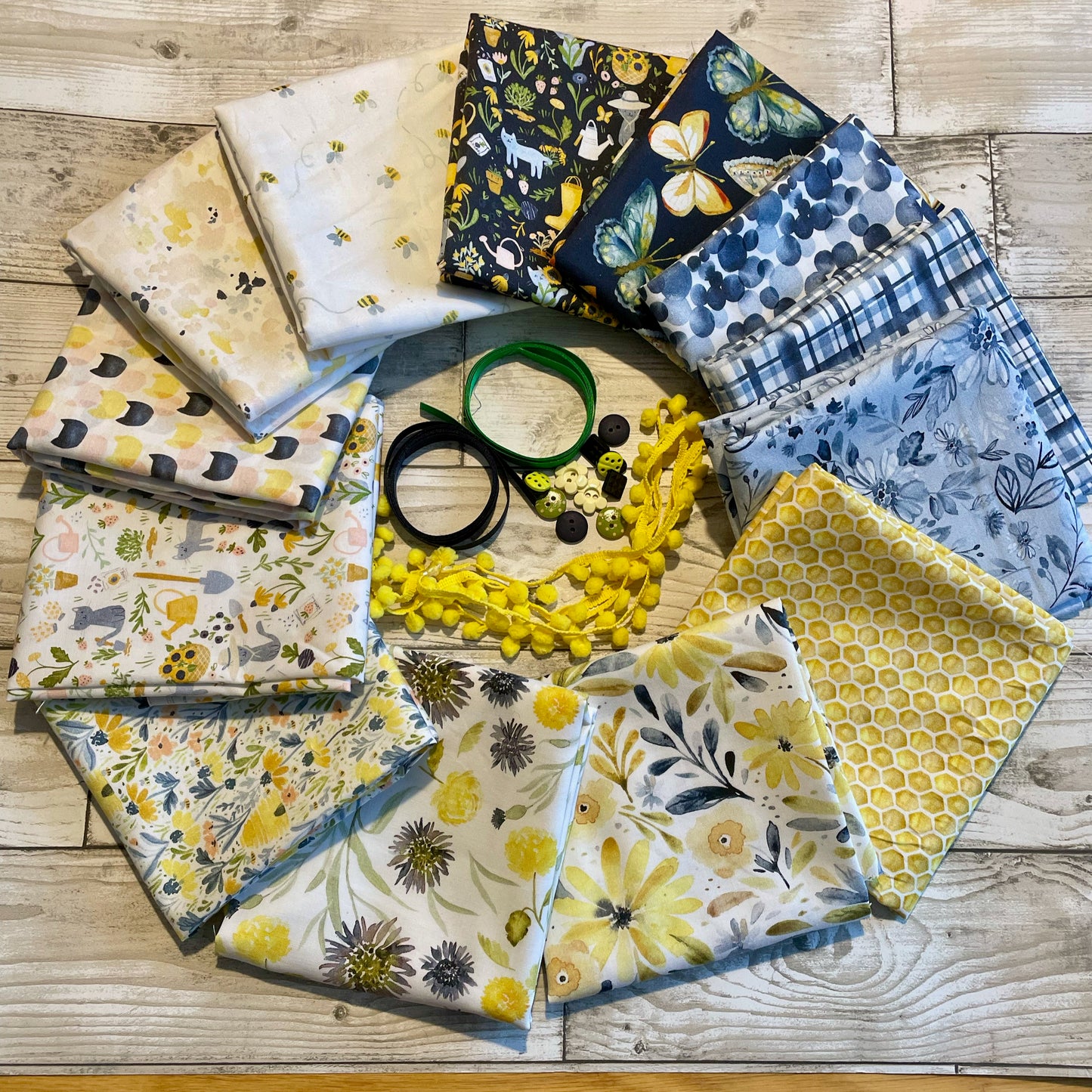REDUCED Dear Stella Meant to Bee Range 13 Different Designs 100% Premium Cotton Fabric