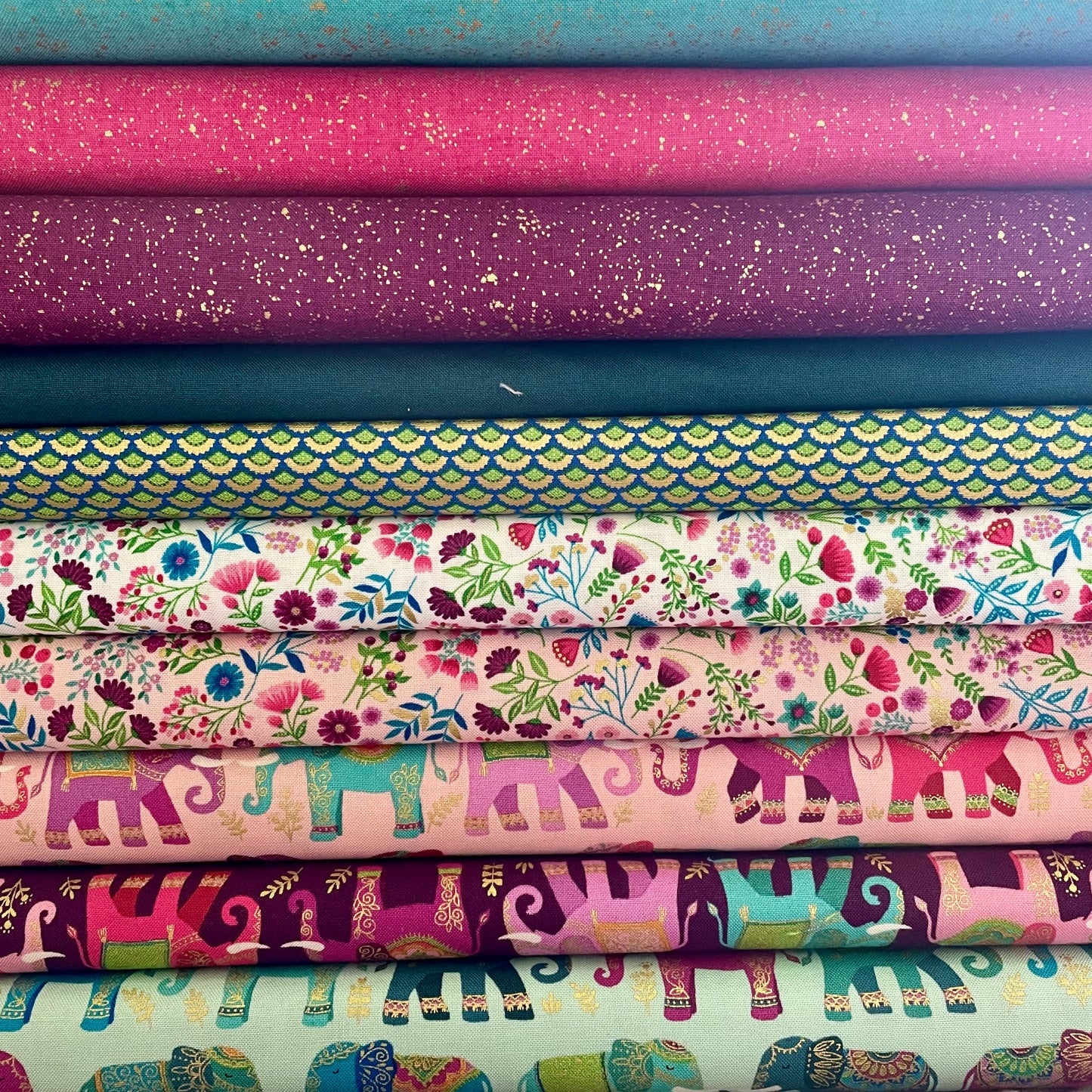 REDUCED Makower Jaipur Elephant Metallic Range 100% Premium Cotton Fabric Patchwork