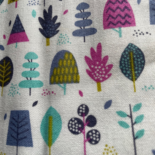 Makower Windy Day Emblems on White Children Woodland 1709T Quilting 100% Premium Cotton Fabric