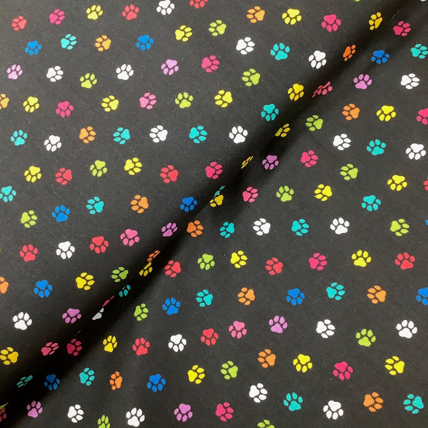 REDUCED Makower Furry Friends Pet Accessories Dog Range 6 Different Prints 100% Premium Cotton Fabric