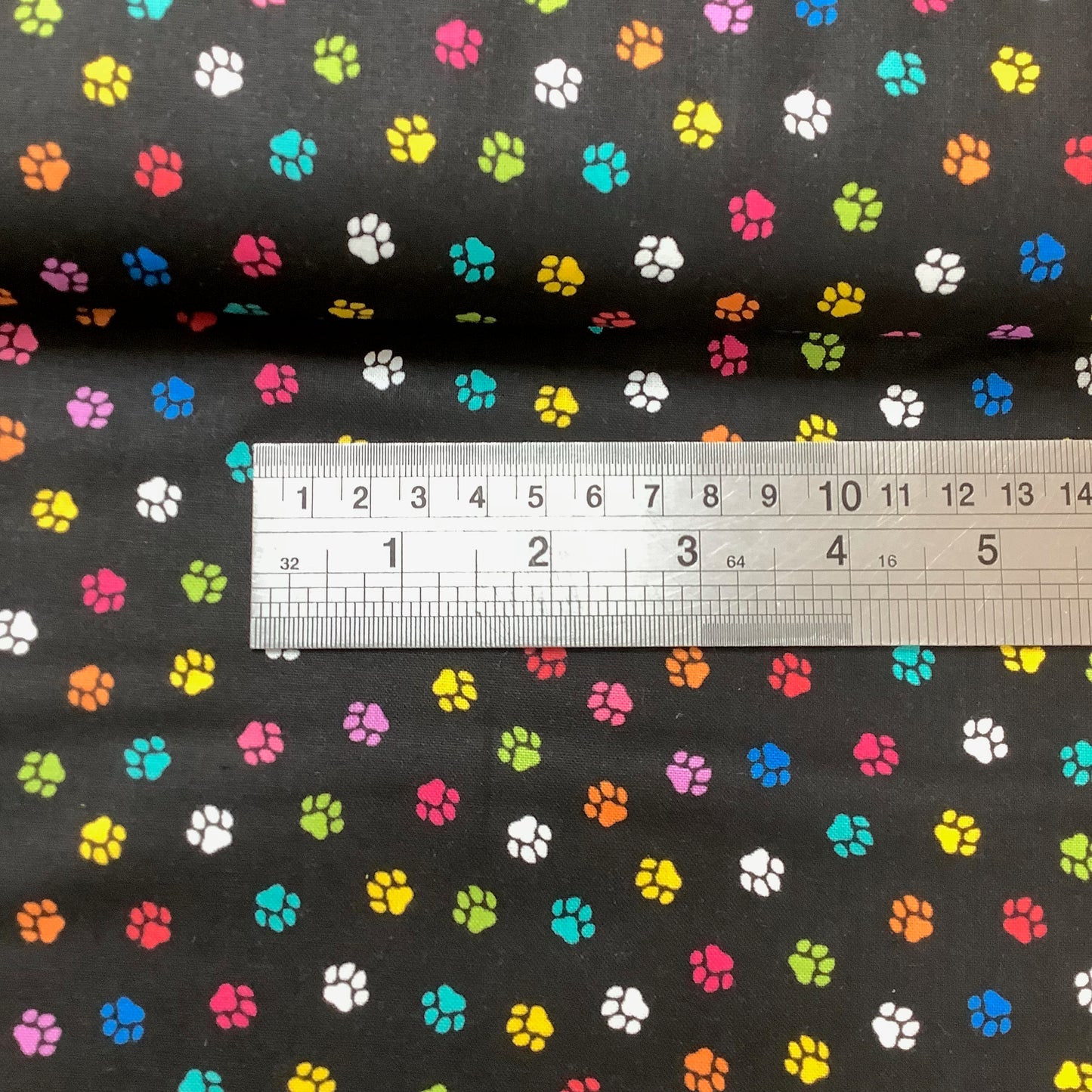 REDUCED Makower Furry Friends Pet Accessories Dog Range 6 Different Prints 100% Premium Cotton Fabric