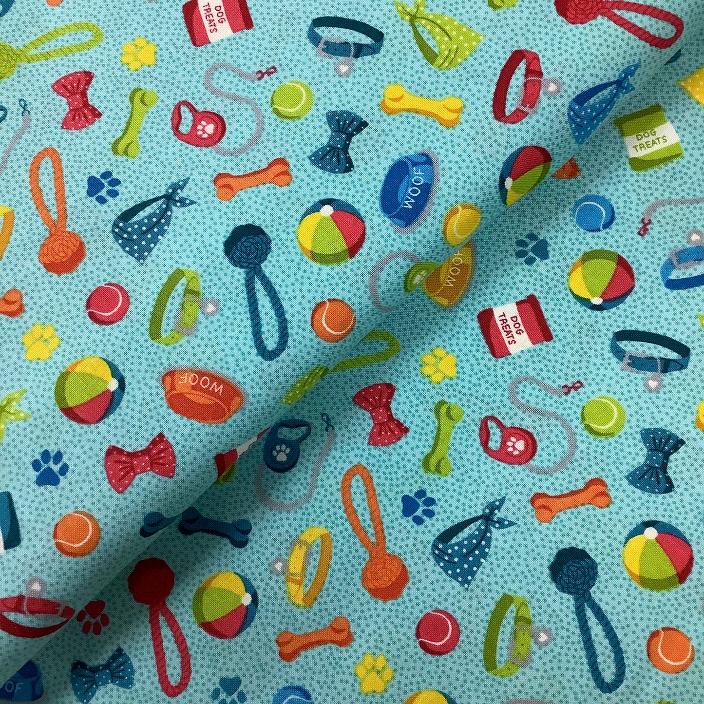 REDUCED Makower Furry Friends Pet Accessories Dog Range 6 Different Prints 100% Premium Cotton Fabric