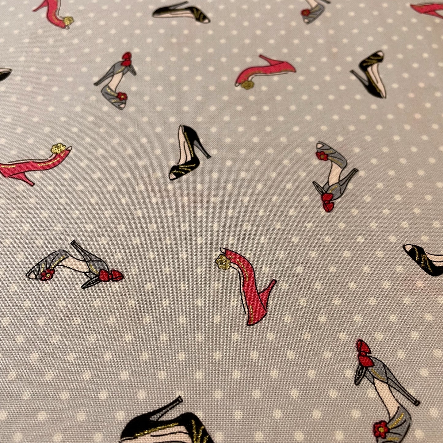 Makower Pamper 14 Designs and 2 Panels 100% Premium Cotton Fabric