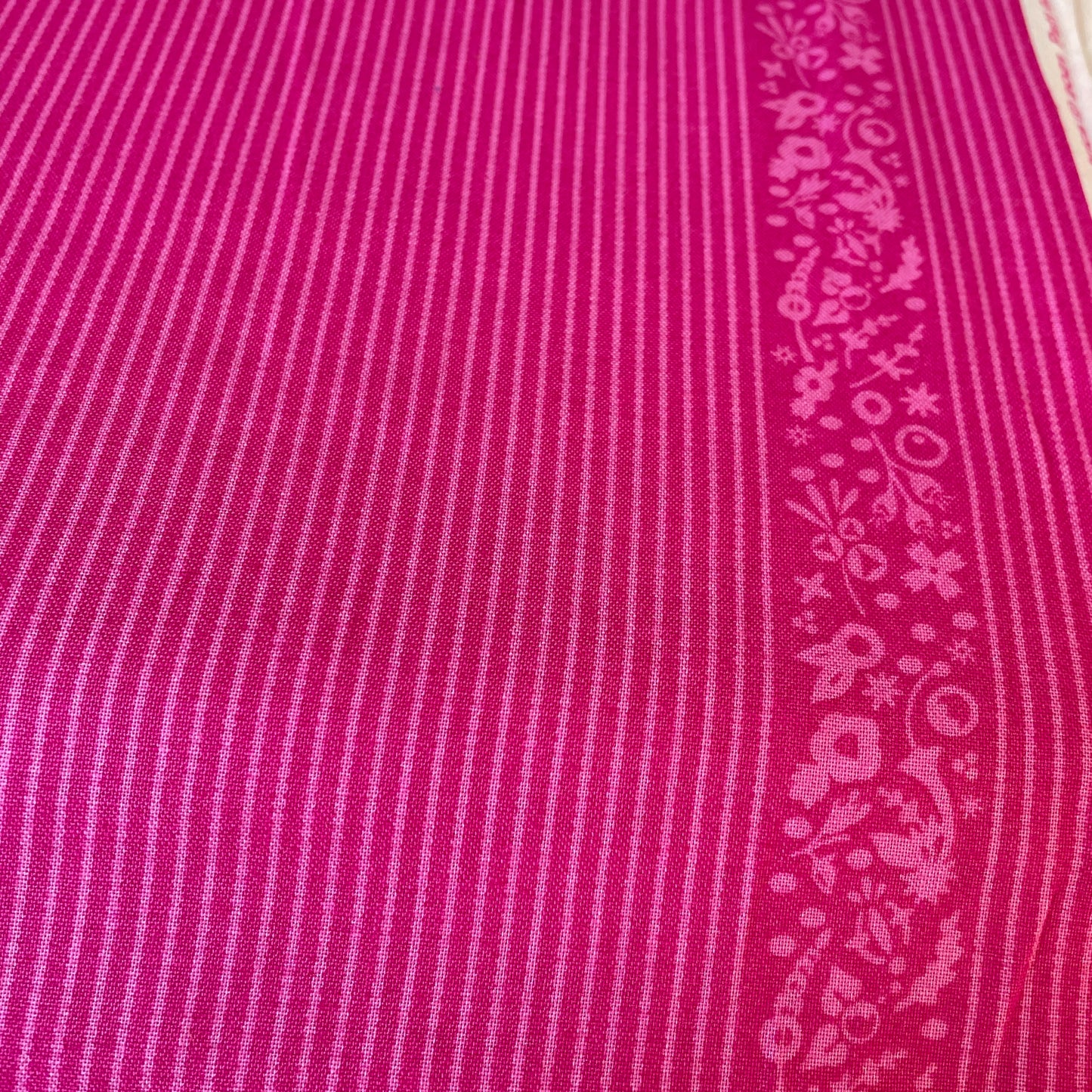 Andover Makower Ellipse Cosmos Oval Stripe Double Floral Border Alison Glass 7 Colours Quilting Patchwork Craft 100% Premium Cotton Fabric