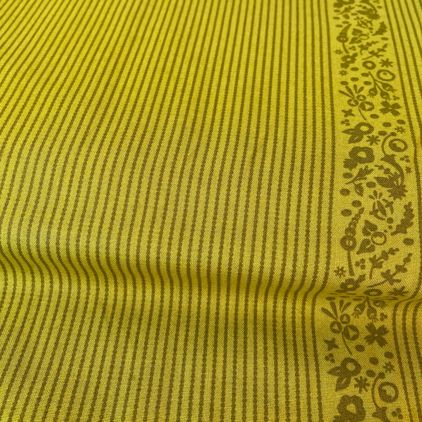 Andover Makower Ellipse Cosmos Oval Stripe Double Floral Border Alison Glass 7 Colours Quilting Patchwork Craft 100% Premium Cotton Fabric