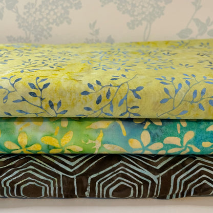 Andover Makower A Splash of Colour Batik Fabric From Indonesia 3 Colours Quilting Patchwork Craft 100% Premium Cotton Fabric