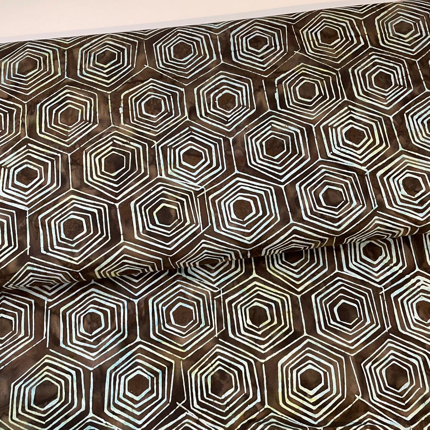 Andover Makower A Splash of Colour Batik Fabric From Indonesia 3 Colours Quilting Patchwork Craft 100% Premium Cotton Fabric