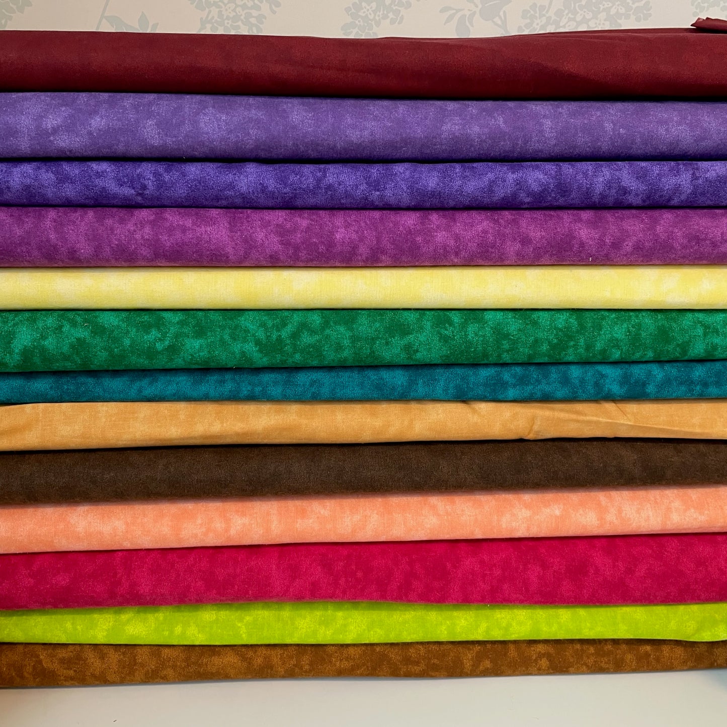 Patchwork Promotions Marbled Mottled Effect Blender 43681 13 Colours 100% Premium Cotton Fabric