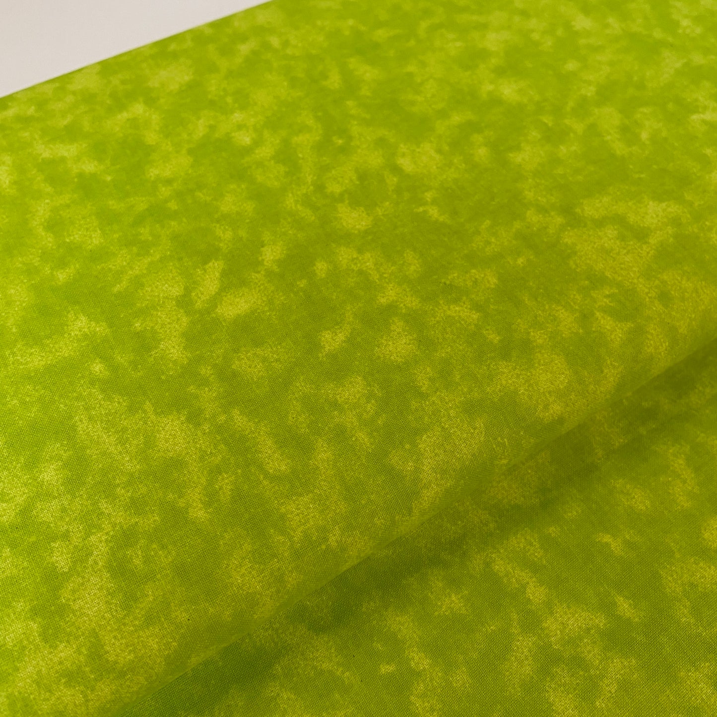 Patchwork Promotions Marbled Mottled Effect Blender 43681 13 Colours 100% Premium Cotton Fabric