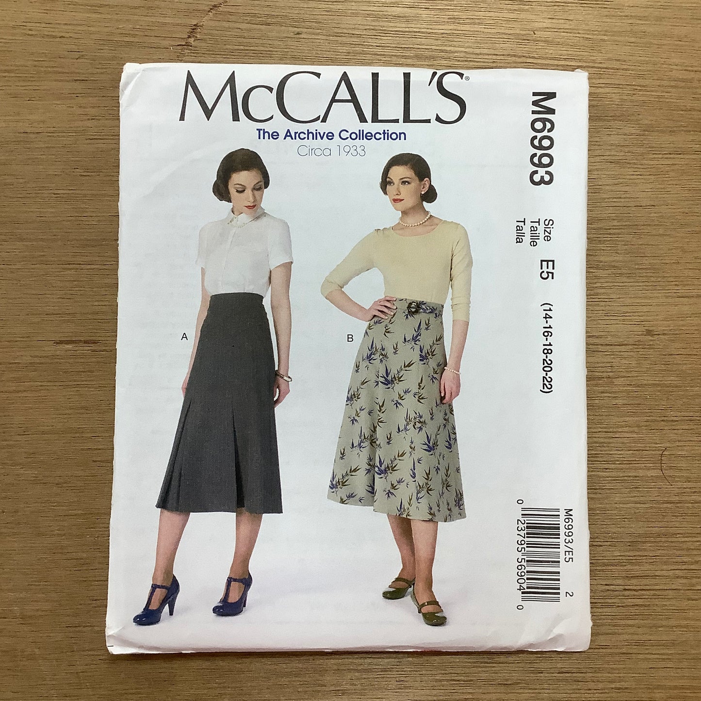 McCall's Dressmaking Sewing Pattern  Ladies Women's Skirts & Belt 6993