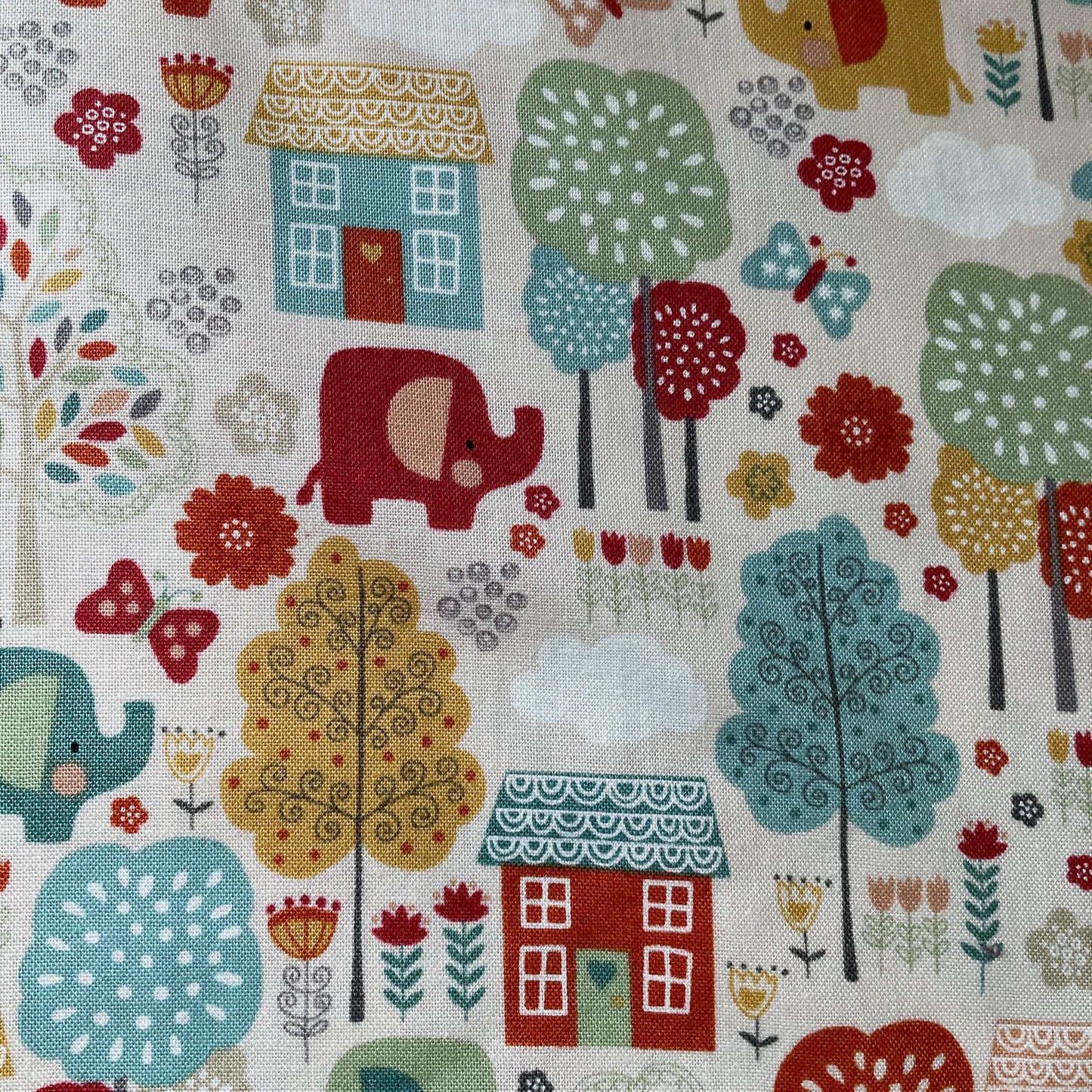 Makower Ellie Elephant 10 Designs Patchwork Craft Quilting 100% Premium Cotton Fabric