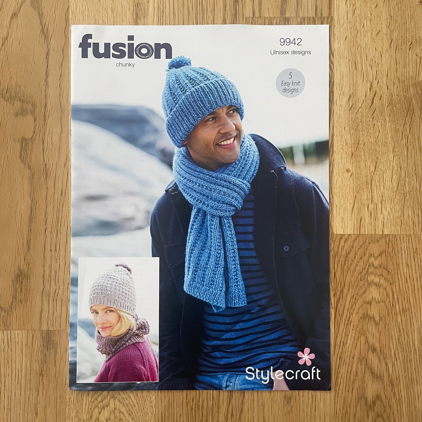 Stylecraft Fusion Chunky Ladies Men's 5 Easy Knit Hat Scarf Snood Knitting Pattern 9942